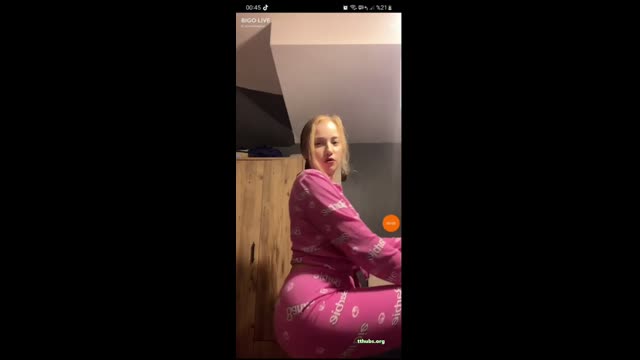 Ecrin Dilek Gokce Yeni İfşa — Barbie Pijamali - Türk İfşa İzle